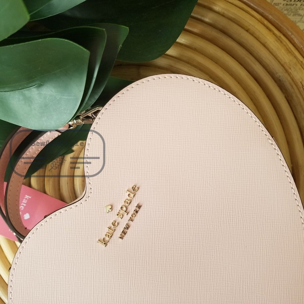 Tik Tok viral!!!  Kate Spade NWT Heart Love Shack Crossbody Chalk Light Pink - Picture 11 of 13